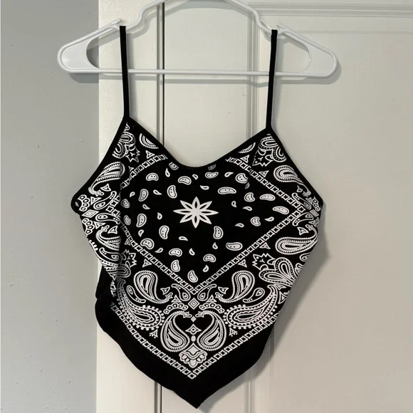 SHEIN Ladies Paisley Print Hanky Hem Cami Top size Large - Picture 3 of 5